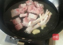 海底椰花胶响螺排骨汤的做法图解3