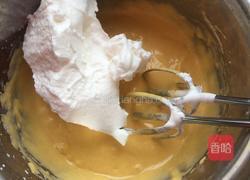 八寸戚风蛋糕的做法图解9