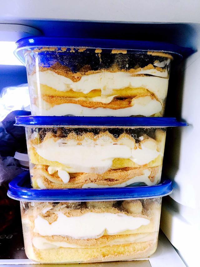 做好后放冰箱冷藏30分钟以上食用更美味哦。