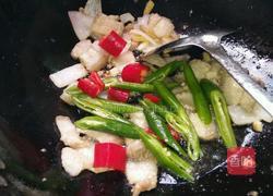 辣椒炒五花肉的做法图解4