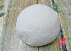 葱花油饼的做法图解2