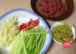 野山椒炒牛肉的做法图解3