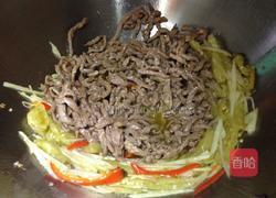 野山椒炒牛肉的做法图解9