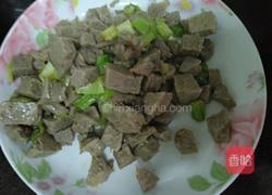 花生牛肉焖香菜的做法图解9