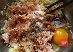 荠菜猪肉饺子馅的做法图解2