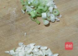 尖椒炒肥肠的做法图解3