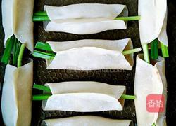 猪肉大葱锅贴的做法图解6