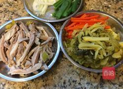 咸菜炒肚丝的做法图解1