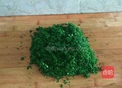 苜蓿猪肉饺子馅的做法图解5