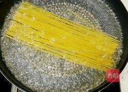 黑椒牛柳意面的做法图解2