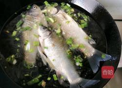 鲫鱼豆腐汤的做法图解4