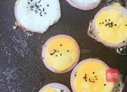 洋葱圈煎蛋的做法图解5