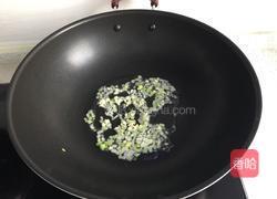 荷兰豆炒腊肉的做法图解4