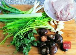 香菇芹菜肉馅饼的做法图解3