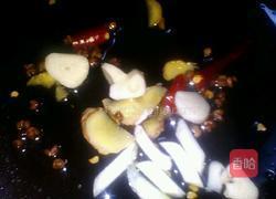 蒜香鲜嫩蚕豆的做法图解2