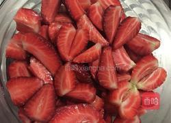 自制酸甜草莓酱的做法图解2