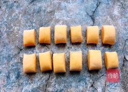 蝴蝶花卷的做法图解13