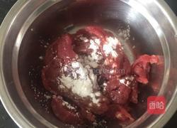 牛肉丝炒豆芽的做法图解1