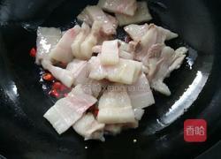 家常五花肉炒蒜芯的做法图解6