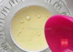 草莓卷的做法图解4