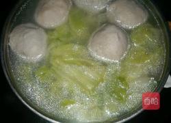 白菜肉丸汤的做法图解5