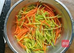 豆芽南瓜丝的做法图解3