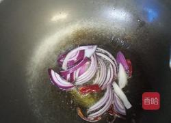 猪肠炒豆芽的做法图解2