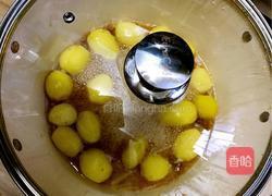 酸梅烧小土豆的做法图解11