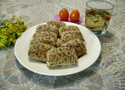  核桃黑芝麻饼干