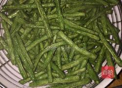 干煸豆角的做法图解3