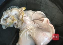 养身萝卜当归黄芪猪肚汤~的做法图解2