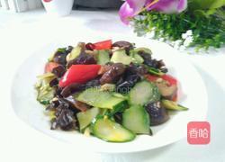 木耳香菇炒黄瓜的做法图解12