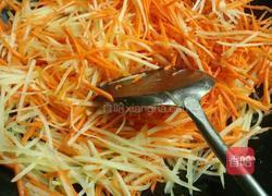 红萝卜炒土豆的做法图解3