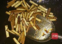 西芹炒腐干的做法图解1