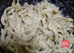 家常炒面筋的做法图解2