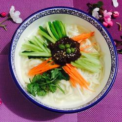 老北京炸酱面的做法[图]