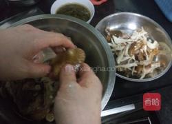 电饭煲版手撕鸡的做法图解6