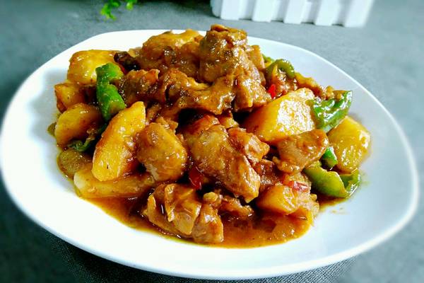 红烧土豆鸡块
