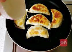 鸡蛋韭菜盒的做法图解18
