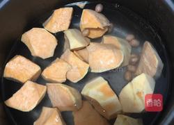 玉米红薯粥的做法图解1