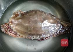 爆炒红膏蟹的做法图解1