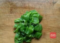 萝卜干炒腊肠的做法图解5