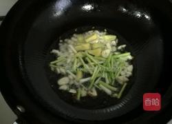 萝卜干炒腊肠的做法图解7