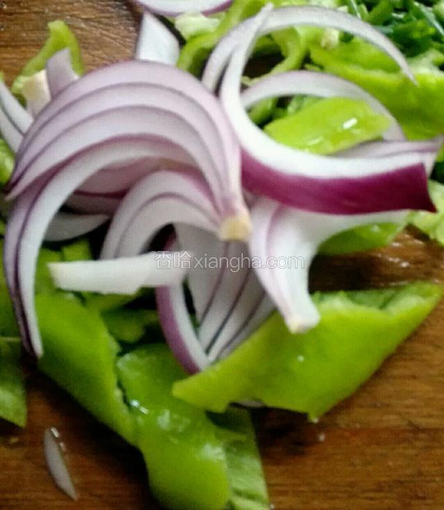 把食材清洗干净切好