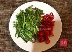 野芹菜炒腊肉的做法图解2