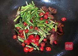 野芹菜炒腊肉的做法图解6