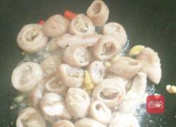 香辣酸菜炒肥肠的做法图解9