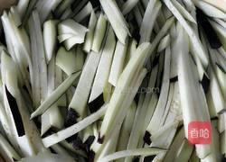 西红柿炒茄丝的做法图解1