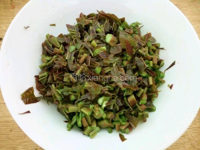 一半切末，一半备用。