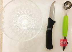 火龙什锦沙拉盅的做法图解2